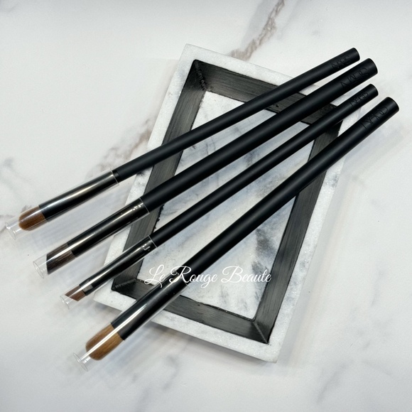Nars 4 pcs Eyeshadow Eyeliner Concealer Brush set - Full size New $120+ - Picture 6 of 6